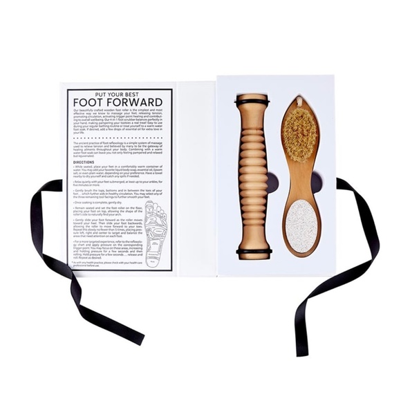 Santa Barbara Foot Care Kit - NWT - Picture 4 of 5